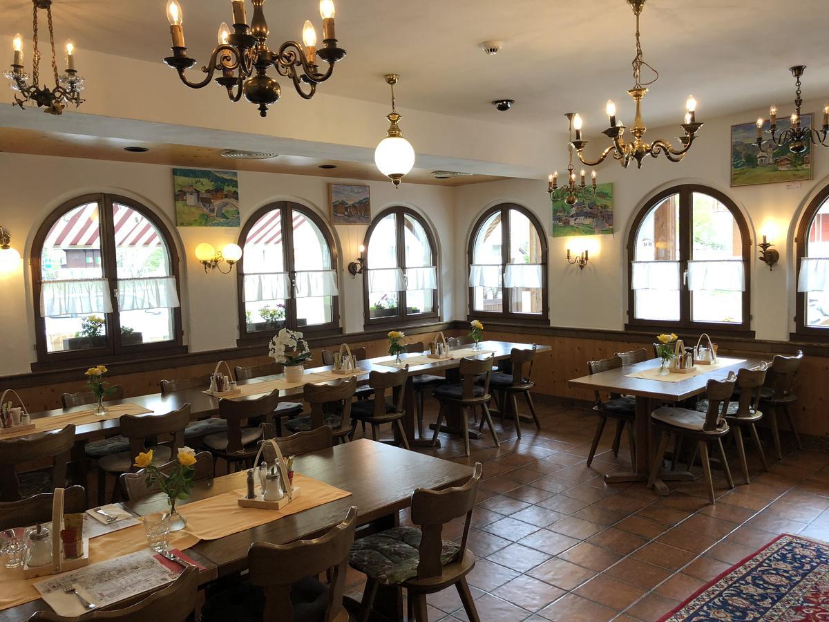 Hotel Walser Ulrichen Bagian luar foto
