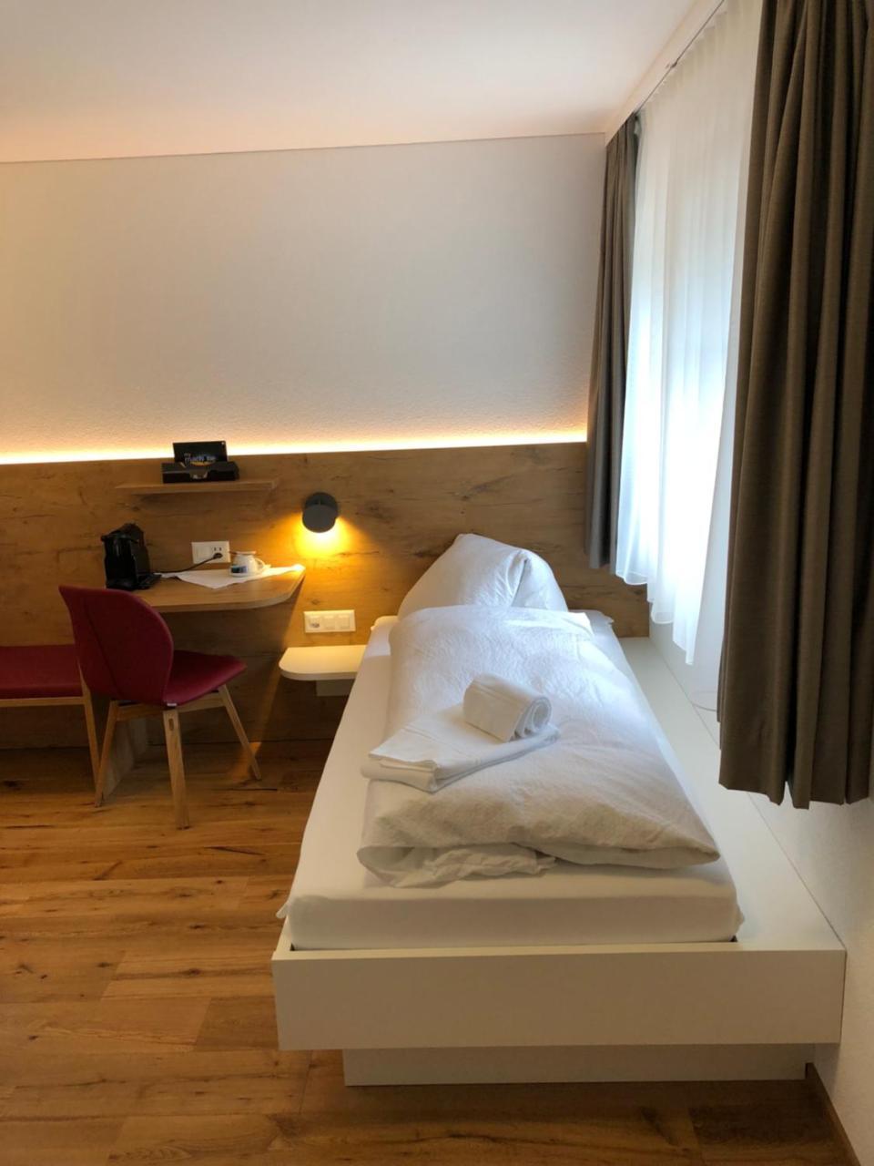 Hotel Walser Ulrichen Bagian luar foto